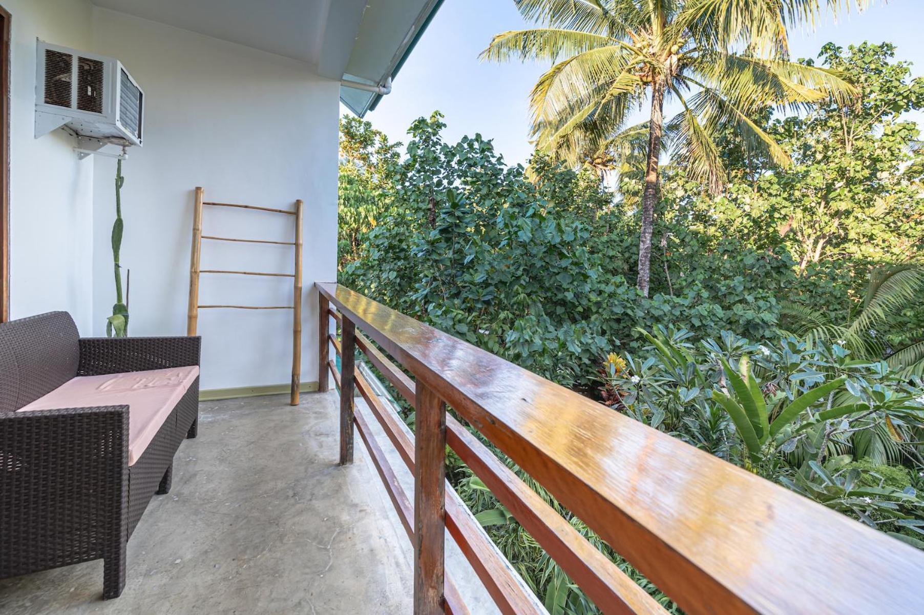 Fat Lips Surf Lodge General Luna (Surigao del Norte) Exterior foto